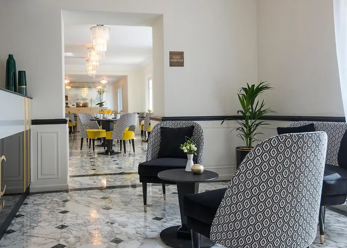 Hotel Carlton