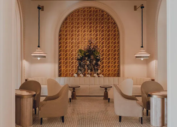 Carlton Cannes, A Regent Hotel